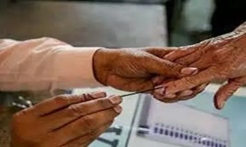 इरोड पूर्व उपचुनाव: 2 घंटे में करीब 11 प्रतिशत मतदान इरोड पूर्व उपचुनाव: 2 घंटे में करीब 11 प्रतिशत मतदान