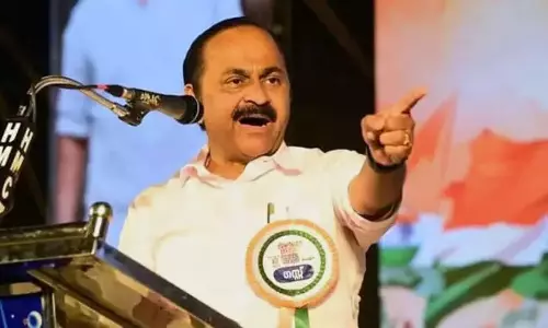 V.D. Satheeshan: दोषी अधिकारियों के खिलाफ सख्त कार्रवाई की जानी चाहिए V.D. Satheeshan: दोषी अधिकारियों के खिलाफ सख्त कार्रवाई की जानी चाहिए