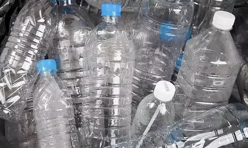 Karnataka : सरकारी कार्यालयों और कार्यक्रमों में प्लास्टिक बोतलों पर प्रतिबंध