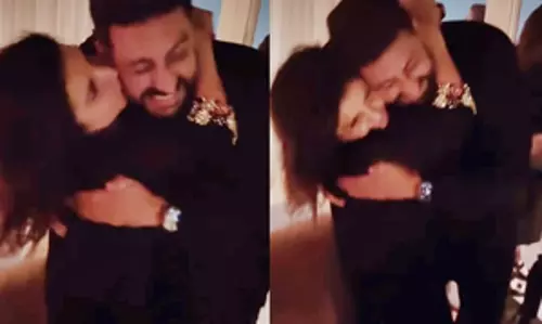 अभिषेक 49 साल के हुए: Farah Khan ने खास बर्थडे पोस्ट में कहा-यह और भी बहुत सारा प्यार