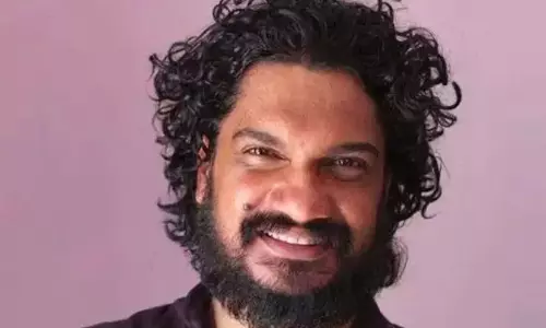 Kerala: अभिनेत्री की शिकायत पर निर्देशक सनल कुमार के खिलाफ लुकआउट नोटिस जारी Kerala: अभिनेत्री की शिकायत पर निर्देशक सनल कुमार के खिलाफ लुकआउट नोटिस जारी