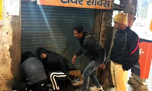 Haryana : नगर निगम ने यमुनानगर, जगाधरी में सात संपत्तियां सील कीं Haryana : नगर निगम ने यमुनानगर, जगाधरी में सात संपत्तियां सील कीं