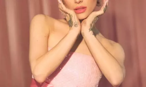 Ariana Grande ने कहा - उन्हें कुछ सालों की कोई याद नहीं है Ariana Grande ने कहा - उन्हें कुछ सालों की कोई याद नहीं है