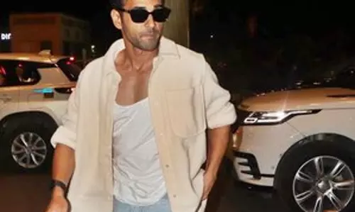 Pulkit Samrat अपने ओटीटी डेब्यू के अगले शेड्यूल के लिए पंजाब रवाना हुए