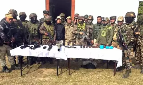 हिंसा प्रभावित Manipur में 10 उग्रवादी गिरफ्तार हिंसा प्रभावित Manipur में 10 उग्रवादी गिरफ्तार
