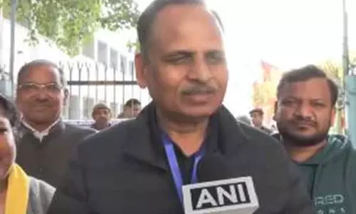 Satyendar Jain ने लोगों से बेहतर भविष्य और लोकतंत्र को मजबूत करने के लिए वोट देने की अपील की Satyendar Jain ने लोगों से बेहतर भविष्य और लोकतंत्र को मजबूत करने के लिए वोट देने की अपील की