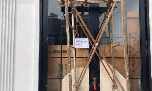 Ludhiana: नगर निगम ने सराभा नगर में अवैध इमारत को सील कर दिया Ludhiana: नगर निगम ने सराभा नगर में अवैध इमारत को सील कर दिया