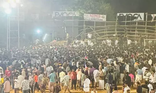 Kerala : पलक्कड़ में फुटबॉल मैच के दौरान गैलरी गिरने से करीब 20 लोग घायल