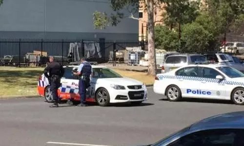 Sydney : रेलवे स्टेशन के पास चाकू घोंपने से व्यक्ति की मौत Sydney : रेलवे स्टेशन के पास चाकू घोंपने से व्यक्ति की मौत