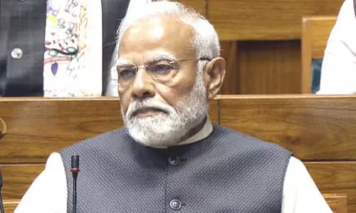 Sikkim : पीएम मोदी ने केजरीवाल के दिल्ली मॉडल पर कटाक्ष करते हुए