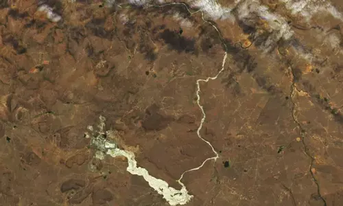 Earth from space: दक्षिण अफ्रीका में घातक खनन आपदा से विषैले कचरे की नदी