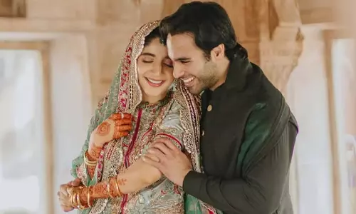 Actress मावरा होकेन ने लाहौर किले में पाकिस्तानी अभिनेता अमीर गिलानी से शादी की Actress मावरा होकेन ने लाहौर किले में पाकिस्तानी अभिनेता अमीर गिलानी से शादी की