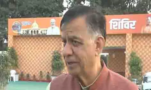 UP विधानसभा अध्यक्ष सतीश महाना ने महाकुंभ का दौरा किया, व्यवस्थाओं की सराहना की UP विधानसभा अध्यक्ष सतीश महाना ने महाकुंभ का दौरा किया, व्यवस्थाओं की सराहना की