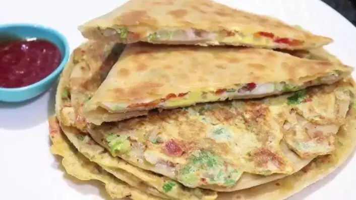 Mughlai Paratha: सर्दियों का मजा लेना है तो ऐसे बनाएं मुगलई पराठा