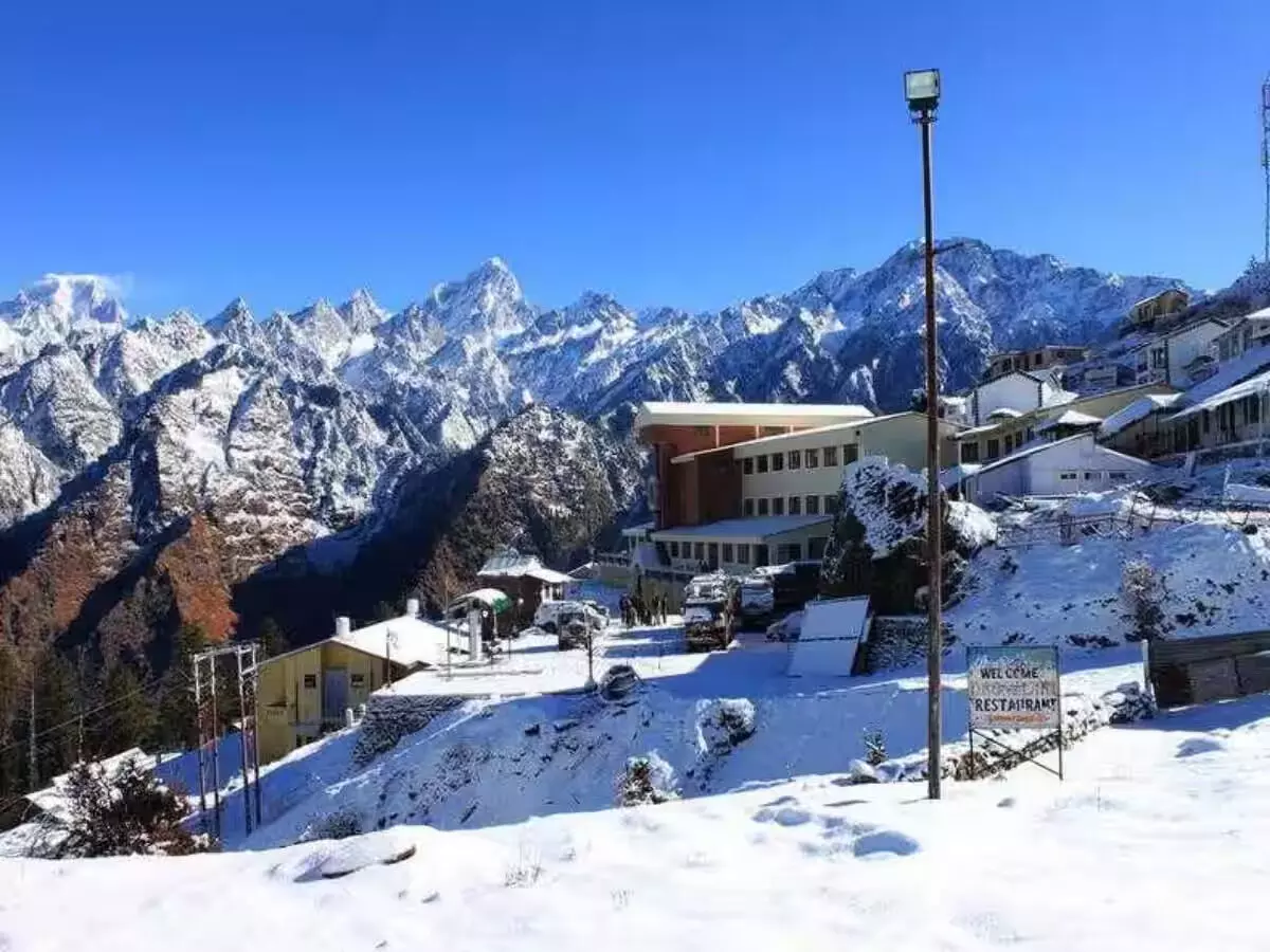 Himachal: भारी बर्फबारी और बारिश से किसानों को राहत