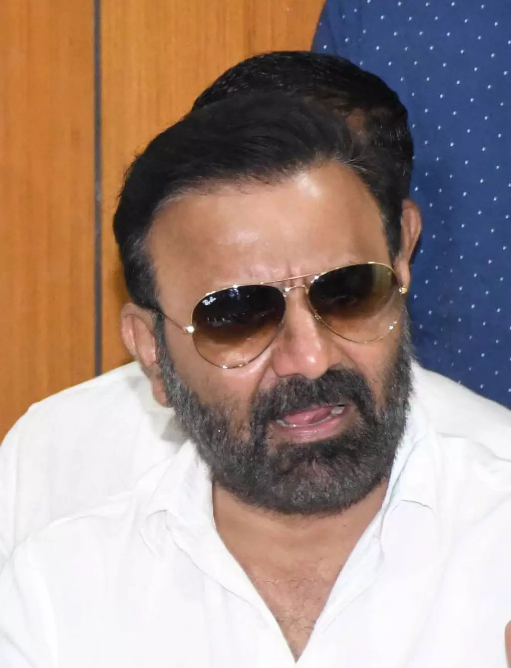 भाजपा में गडकरी की प्रधानमंत्री पद की उम्मीदवारी पर चर्चा: Santosh Lad भाजपा में गडकरी की प्रधानमंत्री पद की उम्मीदवारी पर चर्चा: Santosh Lad