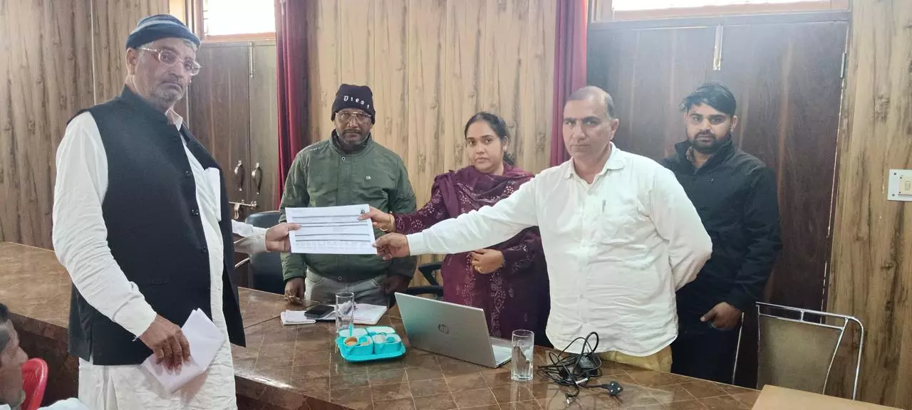Sri Ganganagar: ग्राम पंचायतों में एग्रीस्टैक योजना के तहत फार्मर रजिस्ट्री शिविर जारी Sri Ganganagar: ग्राम पंचायतों में एग्रीस्टैक योजना के तहत फार्मर रजिस्ट्री शिविर जारी