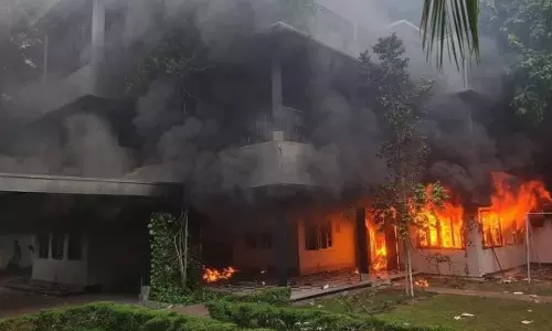देशभर में हिंसा, बांग्लादेश में हालात खराब