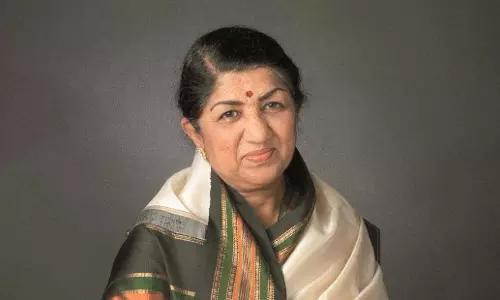 लता मंगेशकर की पुण्यतिथि आज, 36 भाषाओं में दी अपनी आवाज लता मंगेशकर की पुण्यतिथि आज, 36 भाषाओं में दी अपनी आवाज