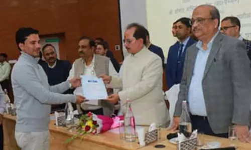 एनडीए सरकार विकसित बिहार की नींव रख रही है : विजय सिन्हा एनडीए सरकार विकसित बिहार की नींव रख रही है : विजय सिन्हा