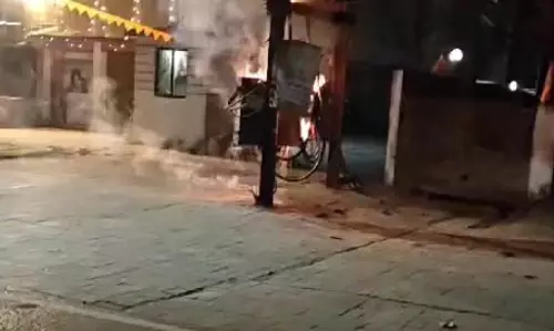 रायपुर : ट्रांसफार्मर में आग लगने के बाद हुआ धमाका