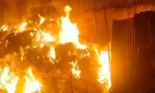 Jodhpur: जूते के गोदाम में अचानक भीषण आग लगी