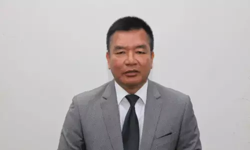 Mizoram: एलसी चुनावों से पहले एमसीसी उल्लंघन पर पीडब्ल्यूडी मंत्री को माफ कर दिया Mizoram: एलसी चुनावों से पहले एमसीसी उल्लंघन पर पीडब्ल्यूडी मंत्री को माफ कर दिया