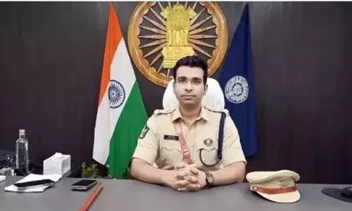 Anakapalli में सड़क सुरक्षा अभियान शुरू किया Anakapalli में सड़क सुरक्षा अभियान शुरू किया