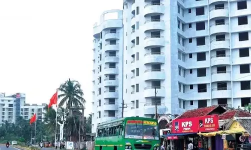 Hyderabad में प्रॉपर्टी की बिक्री में मामूली वृद्धि देखी Hyderabad में प्रॉपर्टी की बिक्री में मामूली वृद्धि देखी