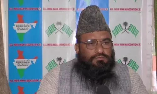 मौलाना साजिद रशीदी ने क्यों दिया बीजेपी को वोट...खुद बताई इसके पीछे की वजह, VIDEO मौलाना साजिद रशीदी ने क्यों दिया बीजेपी को वोट...खुद बताई इसके पीछे की वजह, VIDEO