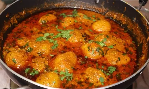 Lahori Aloo स्वाद से भरपूर होती है यह सब्जी Lahori Aloo स्वाद से भरपूर होती है यह सब्जी