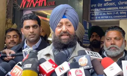 Bajwa ने निर्वासित युवाओं के लिए पुनर्वास कार्यक्रम की मांग की