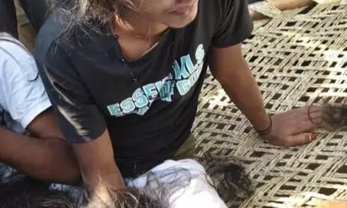 Haryana : नूंह में ग्रामीणों ने छेड़छाड़ करने वाले दो लोगों के सिर मुंडवाए