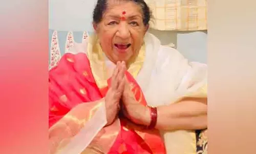 Lata Mangeshkar की पुण्यतिथि पर उनकी विरासत का जश्न मनाना Lata Mangeshkar की पुण्यतिथि पर उनकी विरासत का जश्न मनाना