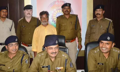 तस्कर की सभी संपत्ति जब्त करें, पुलिस को कोर्ट ने दिए निर्देश