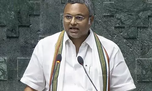 दिल्ली HC CBI द्वारा दर्ज FIR को रद्द करने की मांग वाली कार्ति चिदंबरम की याचिका पर सुनवाई करेगा दिल्ली HC CBI द्वारा दर्ज FIR को रद्द करने की मांग वाली कार्ति चिदंबरम की याचिका पर सुनवाई करेगा