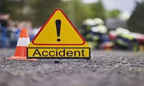 Assam : उमरंगसो में तेज रफ्तार वाहन ने ट्रक खलासी की जान ली Assam : उमरंगसो में तेज रफ्तार वाहन ने ट्रक खलासी की जान ली