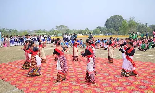 Assam : गोलाघाट में भव्य समारोह के साथ खेल महारण 2.0 की शुरुआत Assam : गोलाघाट में भव्य समारोह के साथ खेल महारण 2.0 की शुरुआत