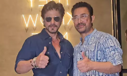 Aamir Khan की कथित गर्लफ्रेंड का नाम सामने आया, शाहरुख खान से है कनेक्शन