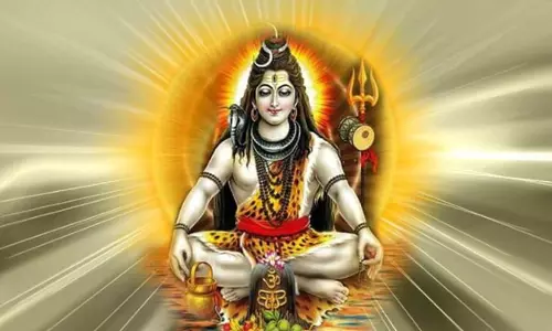 Ravi Pradosh Vrat के दिन करें ये आसान उपाय, दूर होगी तंगी