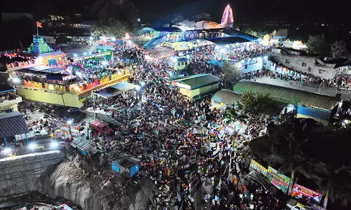 Telangana: चेर्वुगट्टू रामलिंगेश्वर स्वामी की शादी धूमधाम से हुई