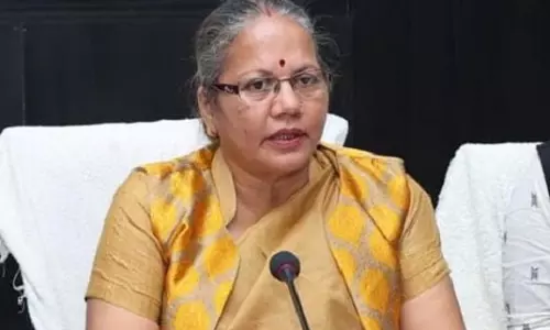किरणमयी नायक के खिलाफ राज्य चुनाव आयोग से शिकायत, पद का सदुपयोग करने का आरोप किरणमयी नायक के खिलाफ राज्य चुनाव आयोग से शिकायत, पद का सदुपयोग करने का आरोप