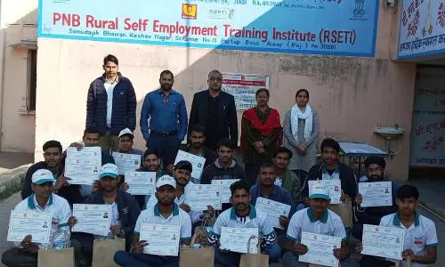 Alwar: मोबाइल रिपेयरिंग प्रशिक्षण कार्यक्रम