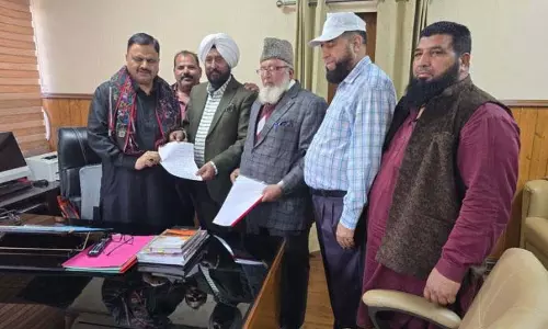 Jammu: प्रतिनिधिमंडल ने जल शक्ति मंत्री से मुलाकात की, जल संकट का मुद्दा उठाया