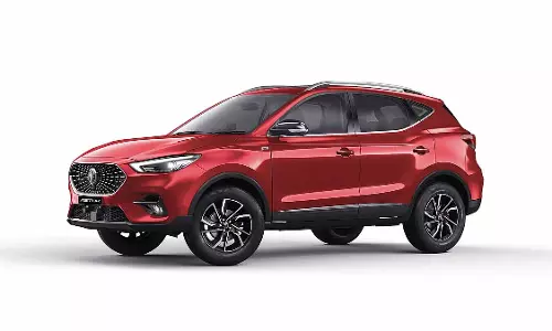 पैनोरमिक सनरूफ के साथ MG Astor 2025 लॉन्च, कीमत 9.99 लाख से शुरू