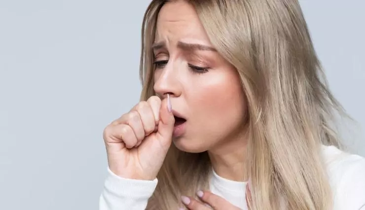 Health: अजवाइन और गुड़ का पानी, सर्दी-खांसी से राहत पाने का आसान घरेलू उपाय Health: अजवाइन और गुड़ का पानी, सर्दी-खांसी से राहत पाने का आसान घरेलू उपाय