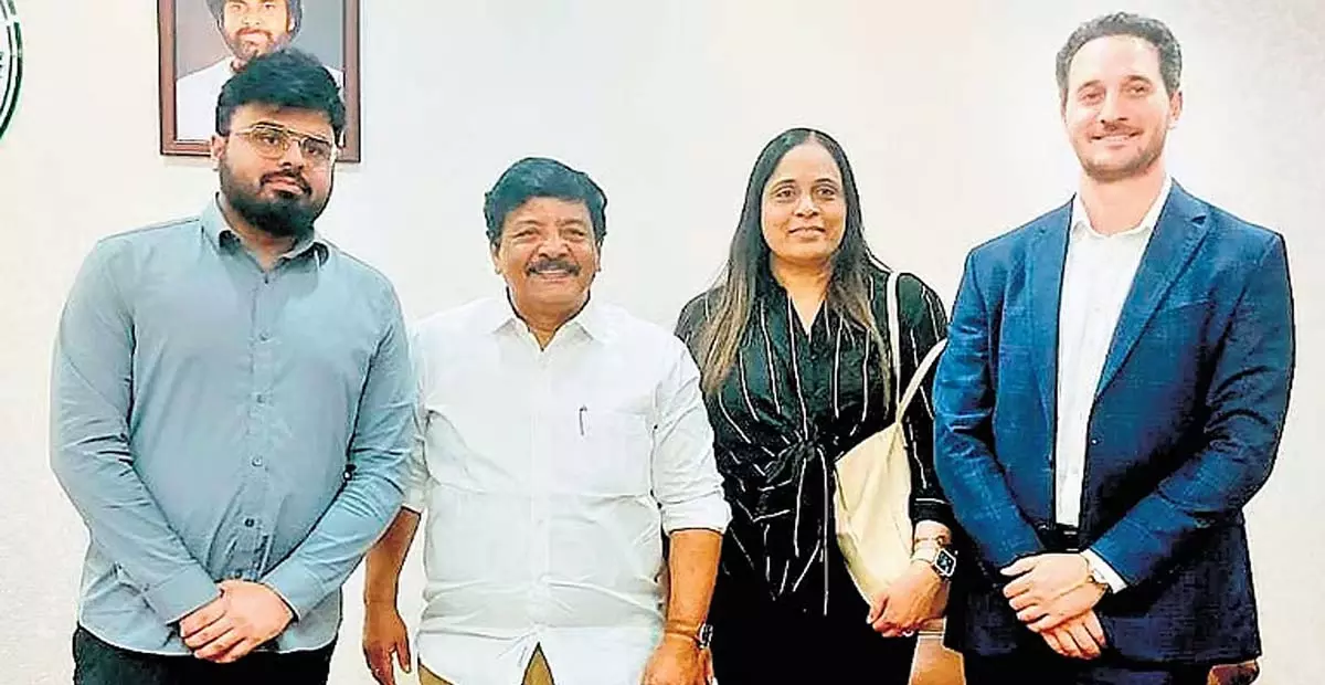 Andhra: आंध्र प्रदेश के पर्यटन मंत्री दुर्गेश ने पर्यटन विकास में तेजी लाने पर जोर दिया Andhra: आंध्र प्रदेश के पर्यटन मंत्री दुर्गेश ने पर्यटन विकास में तेजी लाने पर जोर दिया
