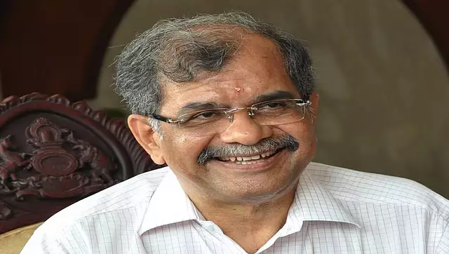 Karnataka: कोर्ट ने वीरेंद्र हेगड़े के भाई को दी गई 7.59 एकड़ जमीन का अनुदान रद्द किया Karnataka: कोर्ट ने वीरेंद्र हेगड़े के भाई को दी गई 7.59 एकड़ जमीन का अनुदान रद्द किया