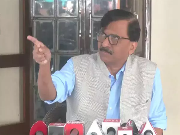 Sanjay Raut ने अमेरिका से भारतीय प्रवासियों के निर्वासन को लेकर केंद्र की आलोचना की