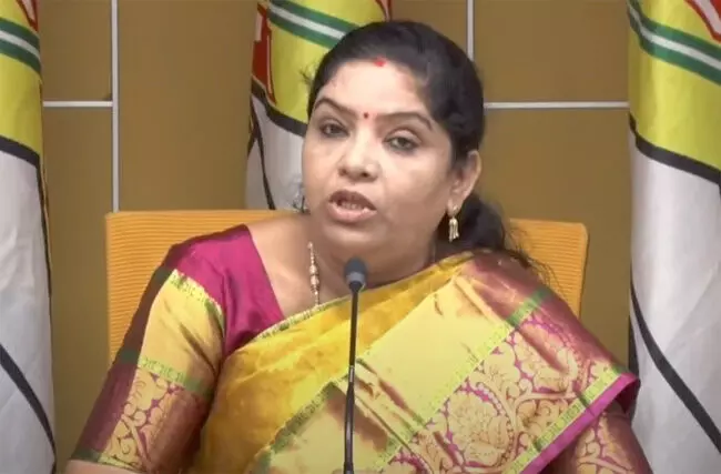 क्या अपने महल की बाड़बंदी पर 20 हजार करोड़ रुपये खर्च किए?: Minister Sandhya Rani